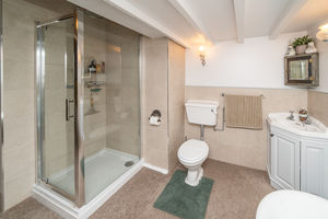 1ST FLOOR BATHROOM- click for photo gallery